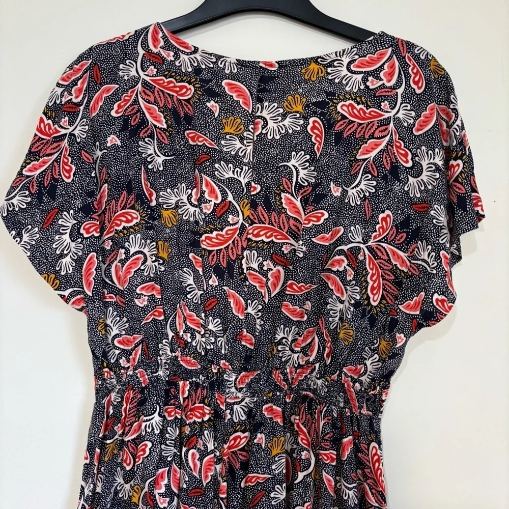 Lulus Dondi Boho Beach Navy White leaf Print V-Neck lagenlook Whimsical Romper L